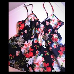 Perfect under a blazer 💙